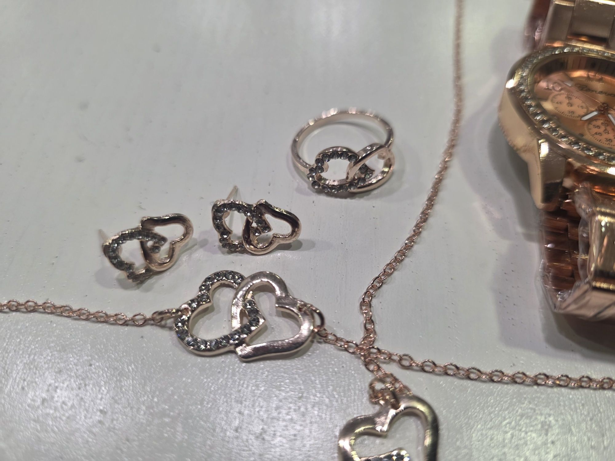 Relógio de brilhantes colar pulseira brincos anel