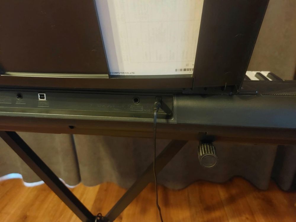 Keyboard yamaha EZ-220 +stojak, +stopka, +pedał