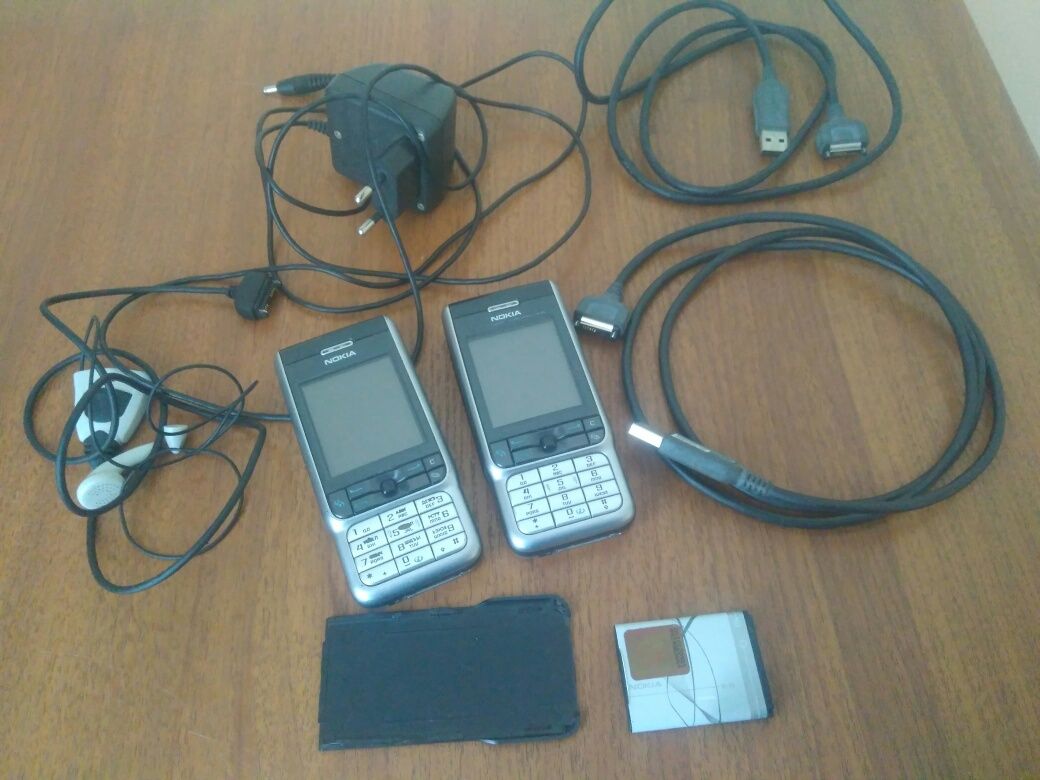 Nokia 3230, usb кабель, навушники.