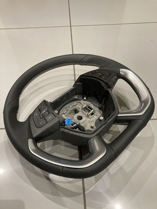 Obszywanie kierownic skóra Garwolin Góra Kalwaria mobilny Service