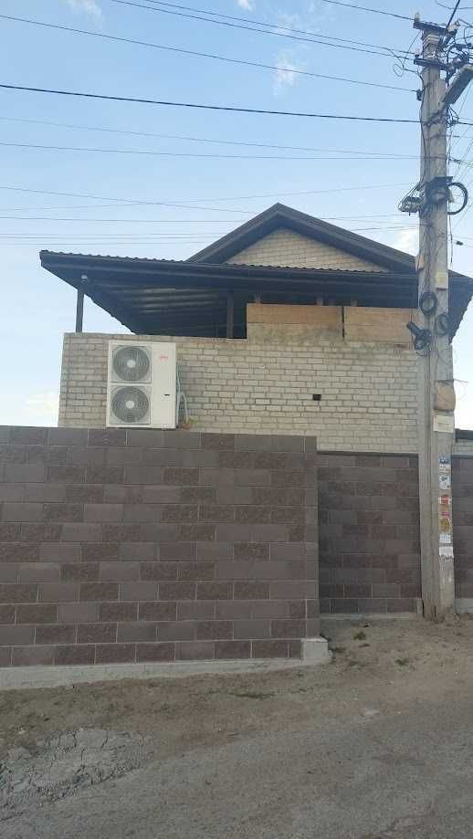 Продам 3-х этажный "Умный дом" площадью 214кв.м. 7 соток земли Диевка1