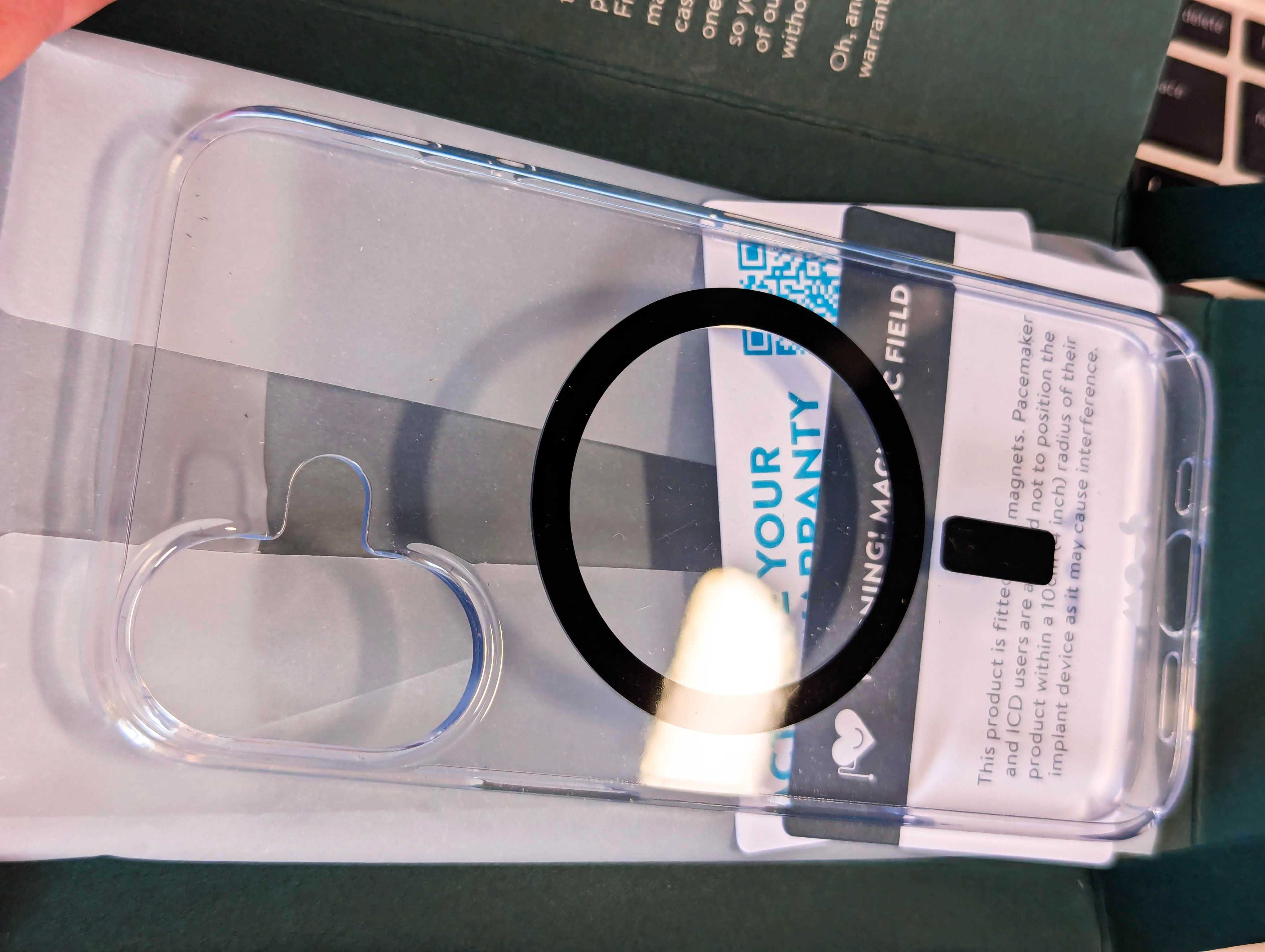 Чехол Mous к iPhone 16. MagSafe. Модель Mous "Super Thin 2.0 Clear"