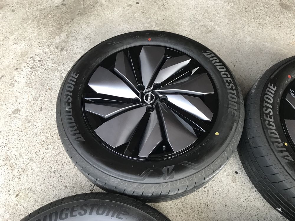 Kola letnie nissan 19”