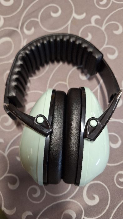 Protetores auditivos criança