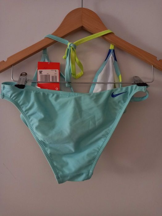 Bikini Nike novo