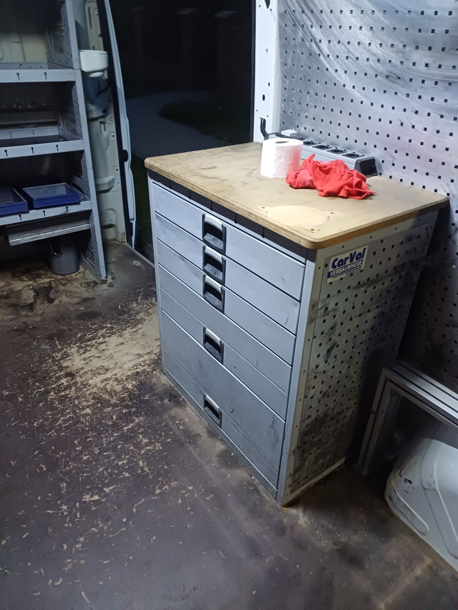 Zabudowa warsztatowa do busa Boxer Ducato i inne