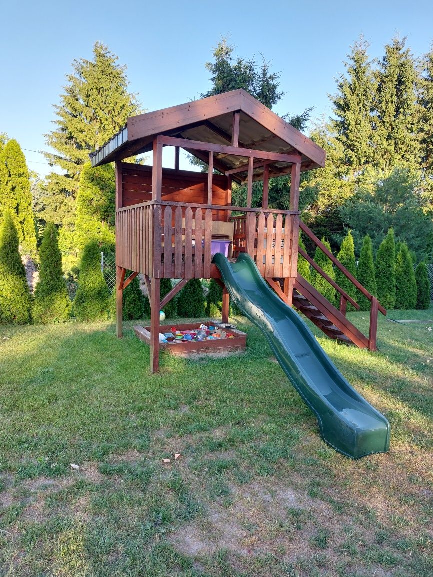 Domek drewniany plac zabaw dla dzieci