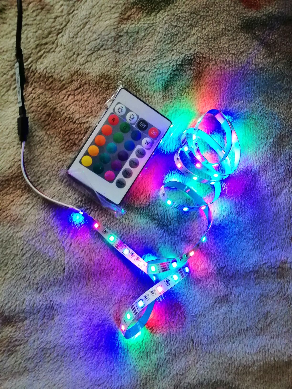 Sprzedam taśma LED RGB zasilana z USB