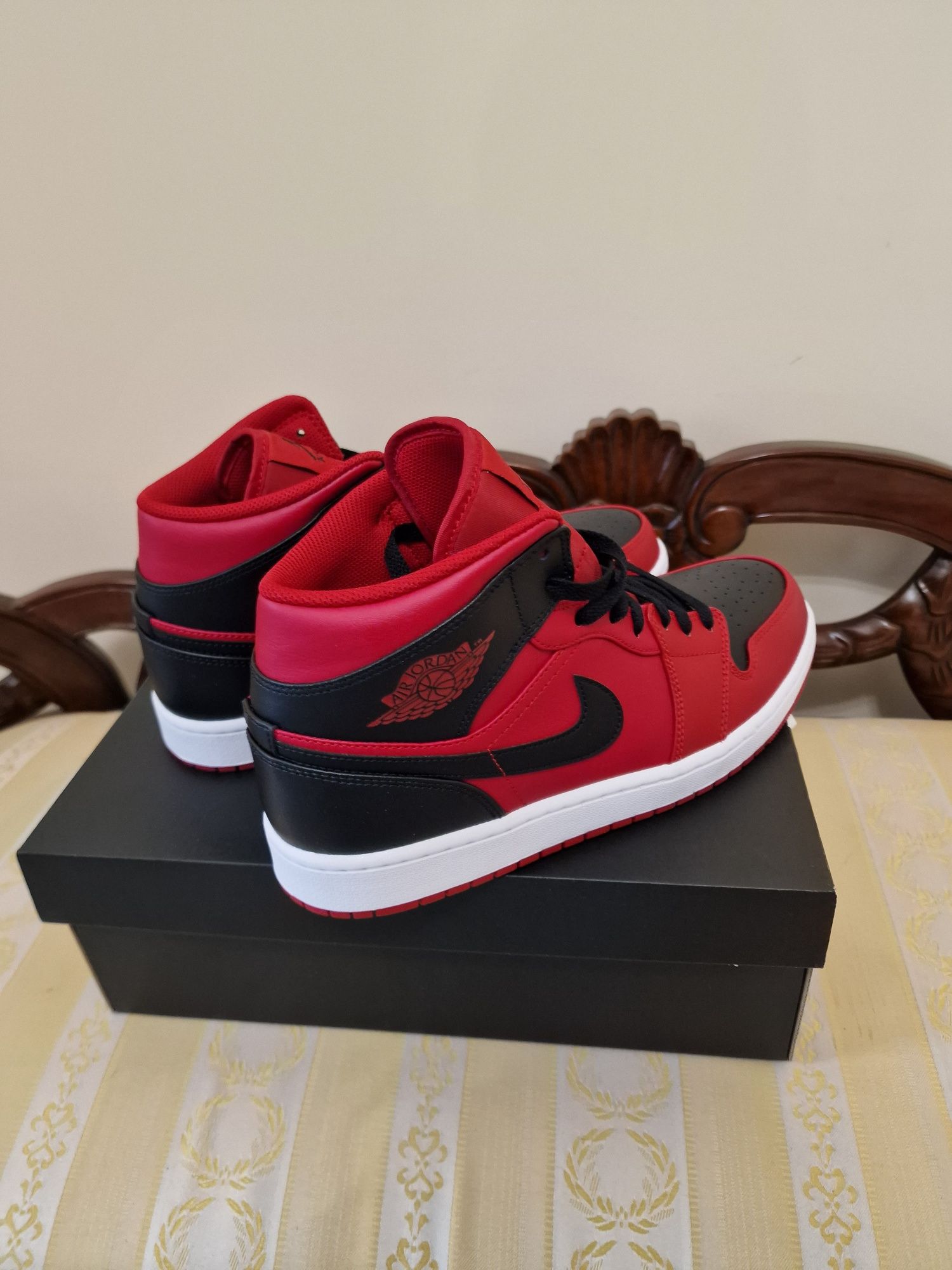 Nowe Buty Nike Air Jordan 1 MID 44.5