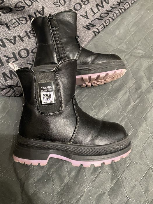 Зимові сапожки на дівчинку