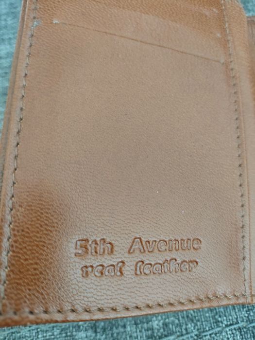 Skórzany portfel damski brązowy 5th Avenue