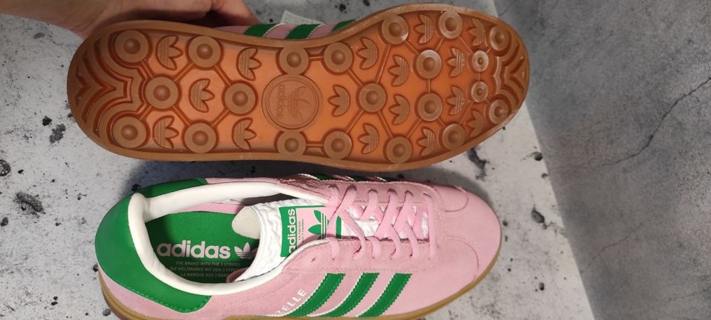 Оригінальні кросівки Adidas Gazelle IE0420 42.5р