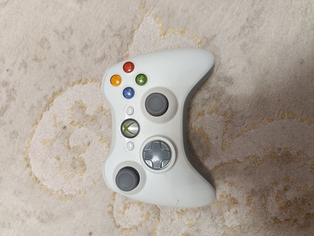 Продам Xbox 360 в хорошому стані