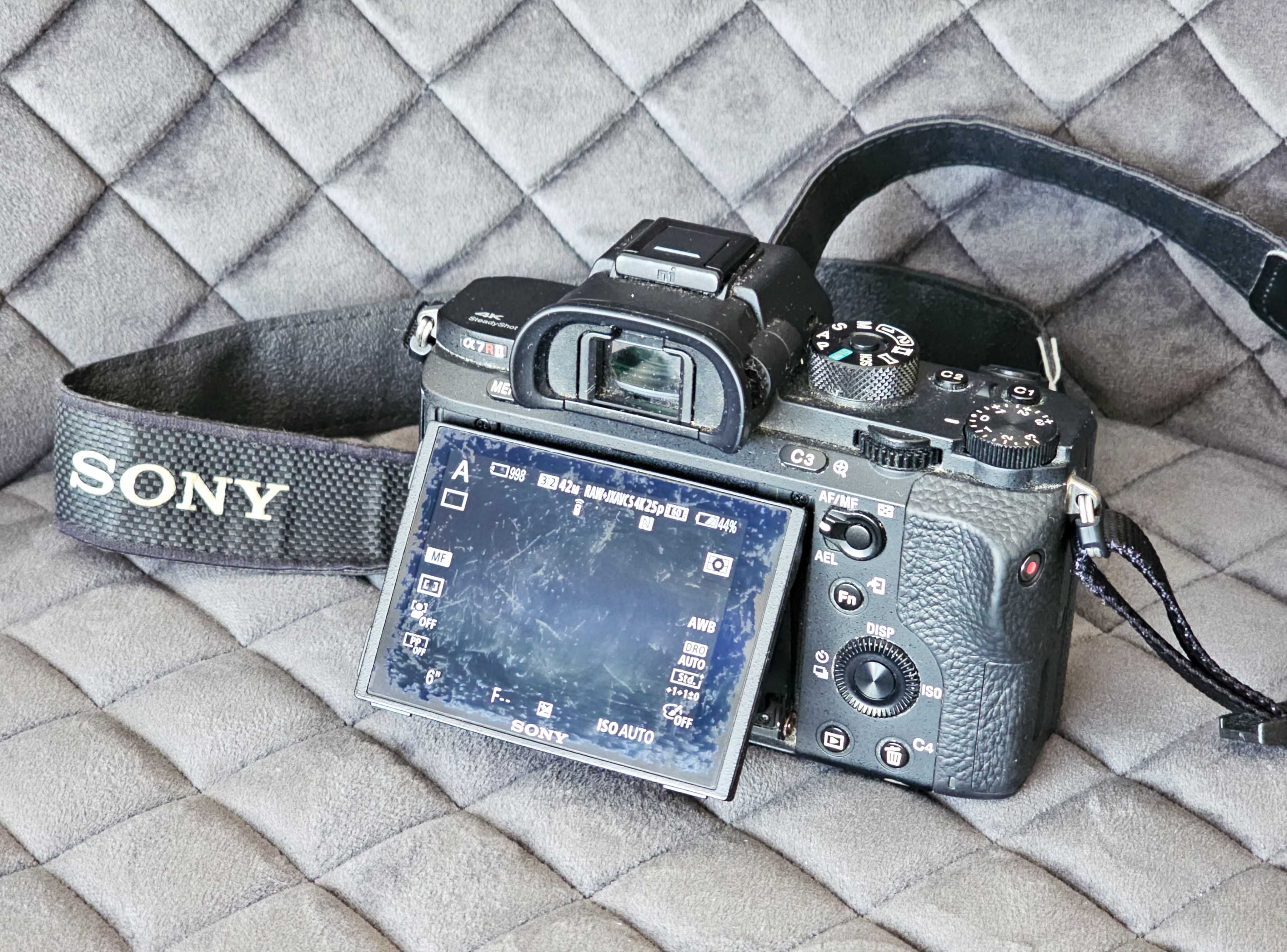 Sony A7R II - Full Frame 42MP, 4K - Óptimo Estado