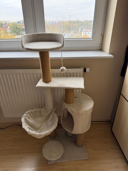 Wysoki drapak dla kotów