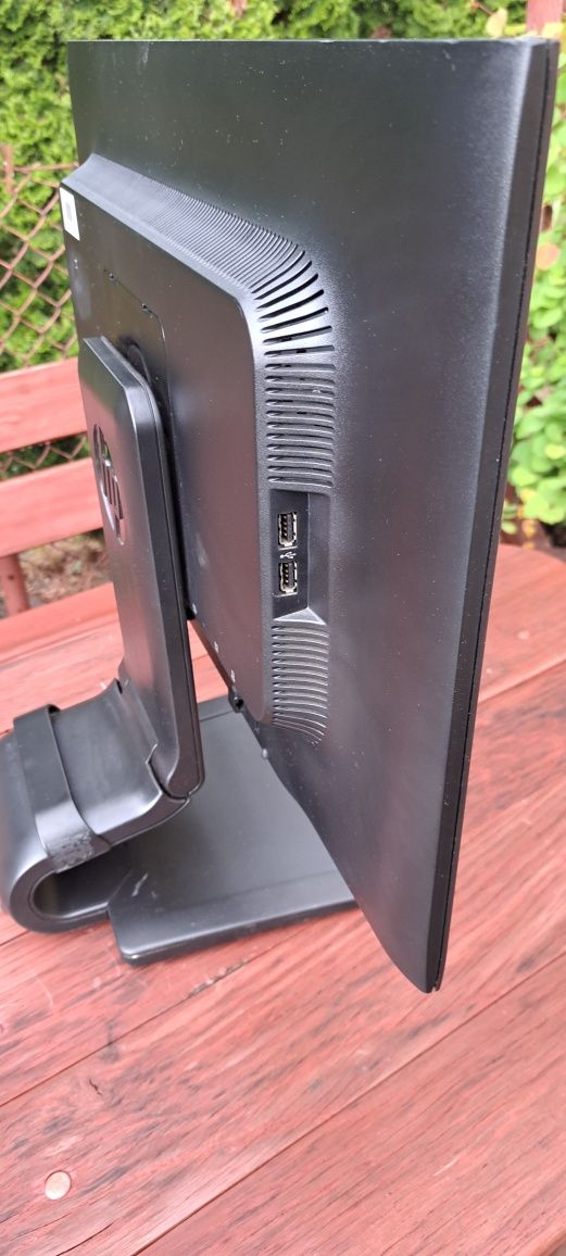 Monitor hp 23 cale