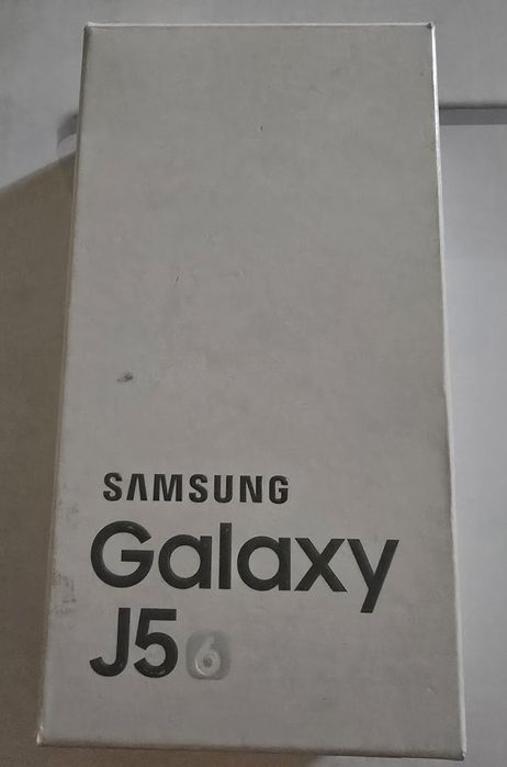 Телефон Samsung Galaxy J5