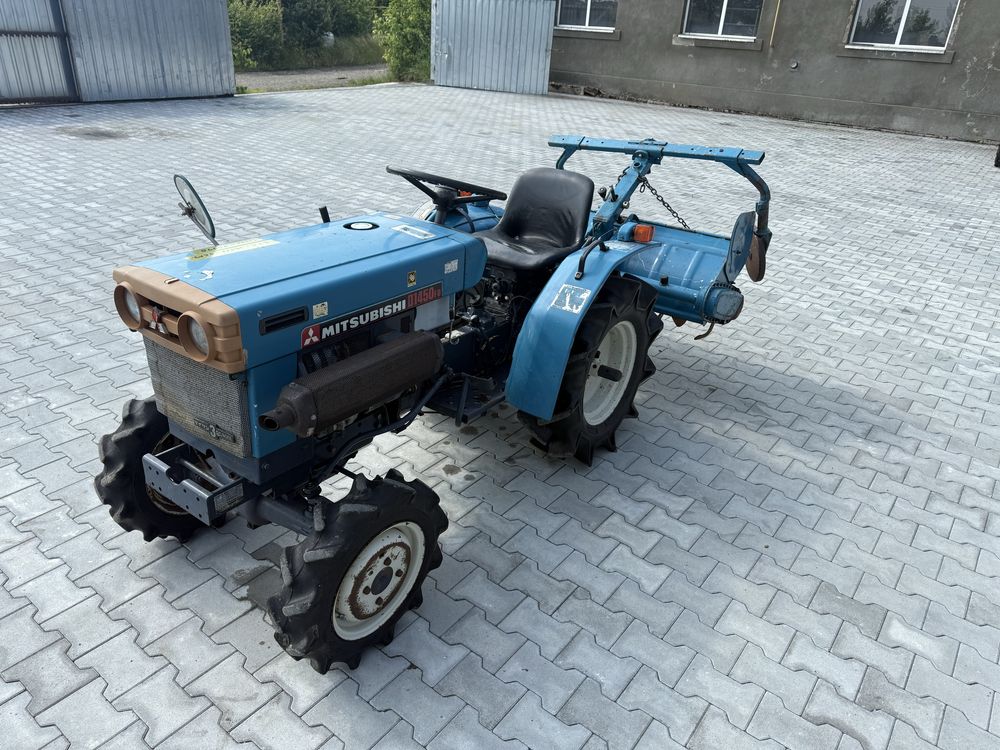 Японський трактор Mitsubishi D1450