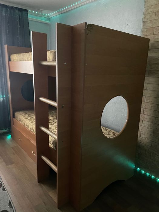 Двоярусне дитяче ліжко 80х200 см,