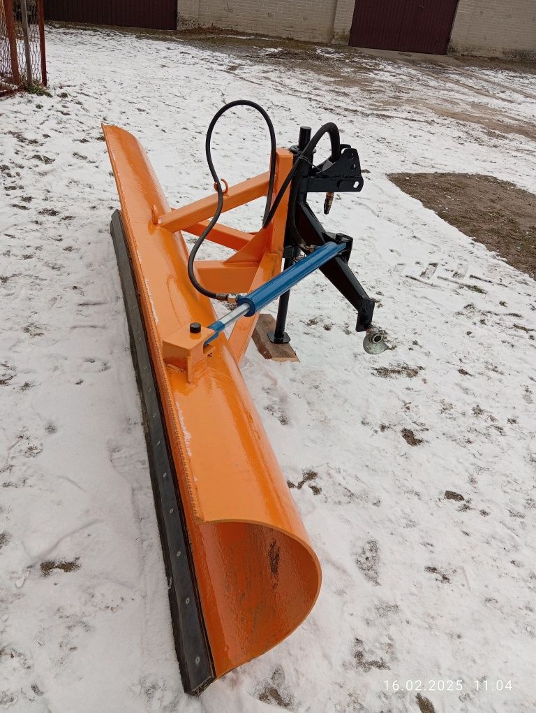 Pług do śniegu, spychacz 3m, obrotowy.