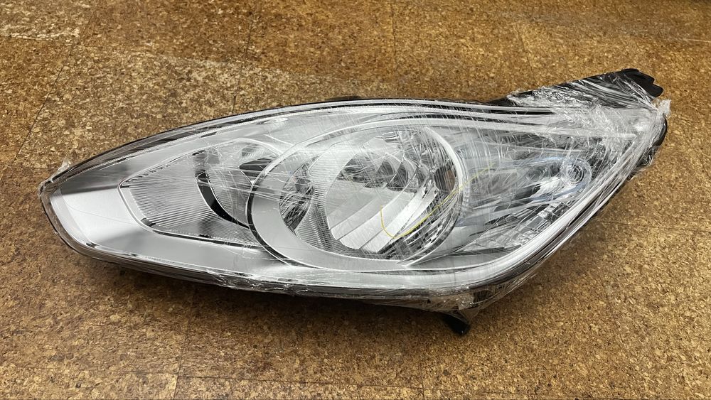 Otica lado esquerdo Ford Grand C-Max 2011