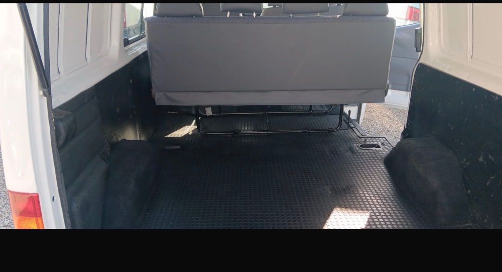 Carrinha Ford Transit 120 Van