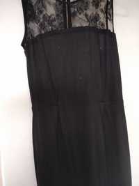 Платье "футляр" чёрное .качественный трикотаж.вставка гипюр