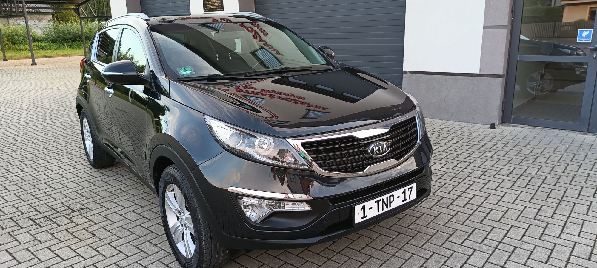Sprzedam bardzo ładną Kia Sportage 2.0 benzyna sprowadzona z Holandii