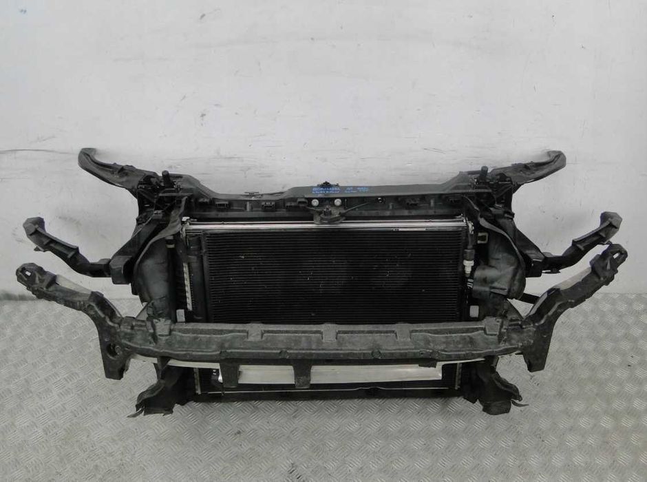 Комплектная панель Audi Q5 80a 8r радиатор основной разборка