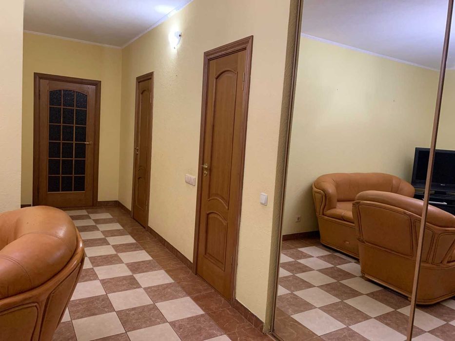 3-к Метро Деміївська. 117 м2. Сапер-Слобід. 22. Поверх 5. Леруа Мерлен