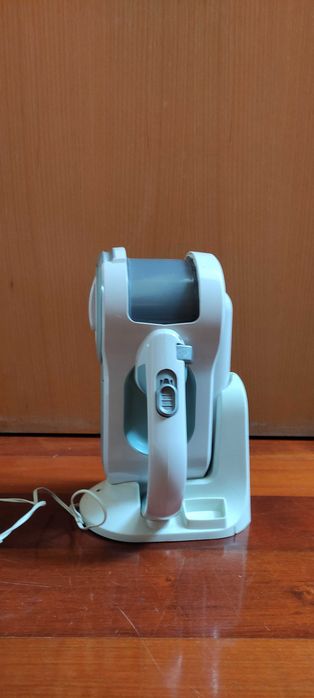 Aspirador Black and Decker sem fios recarregável