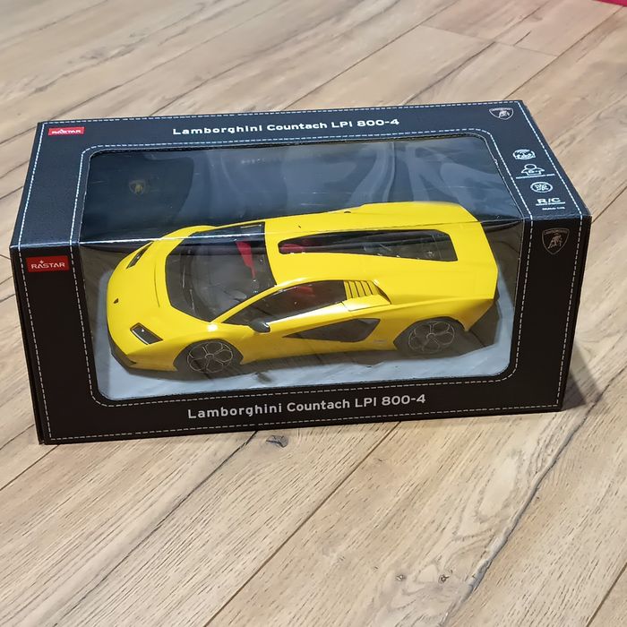 DUŻE AUTO ZDALNIE STEROWANE 1:16 Lamborghini Countach LPI 800-4 model