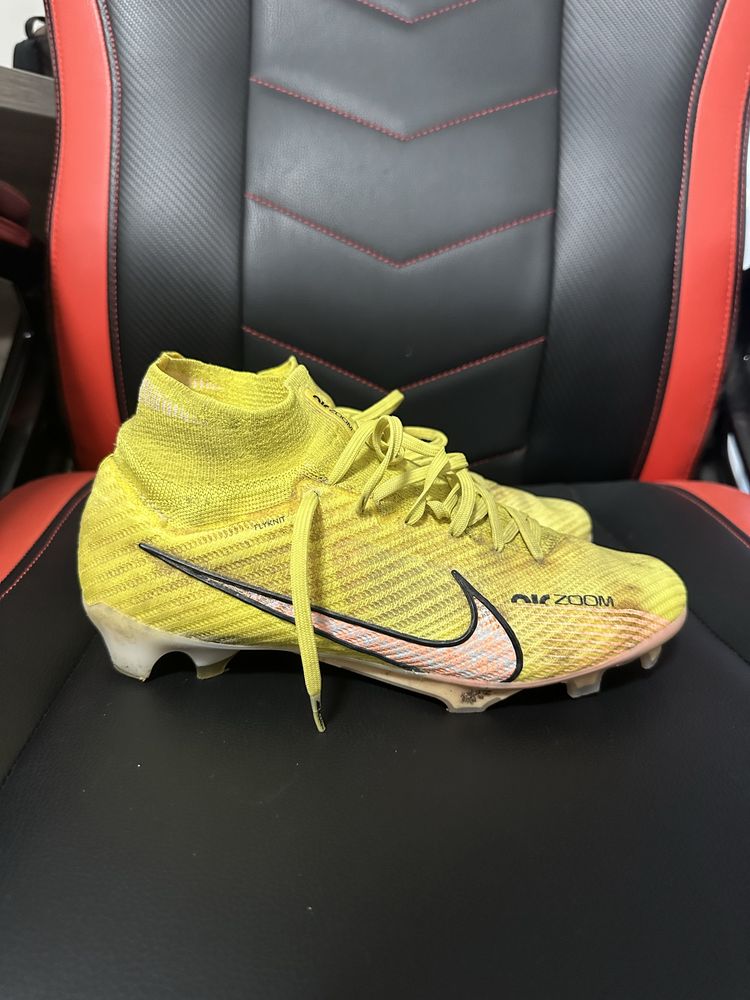 Chuteira Nike Mercurial 40