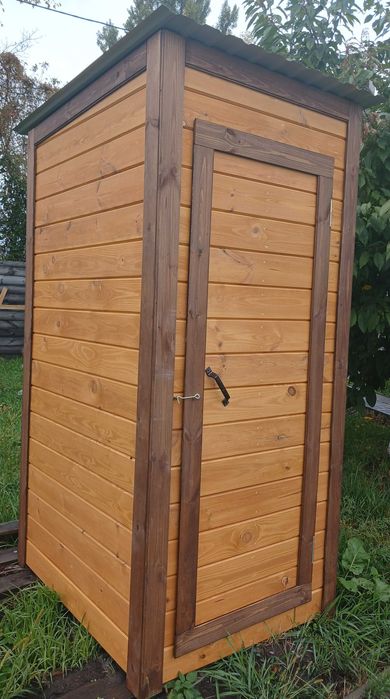 Туалет вуличний,дачний,дерев яний.