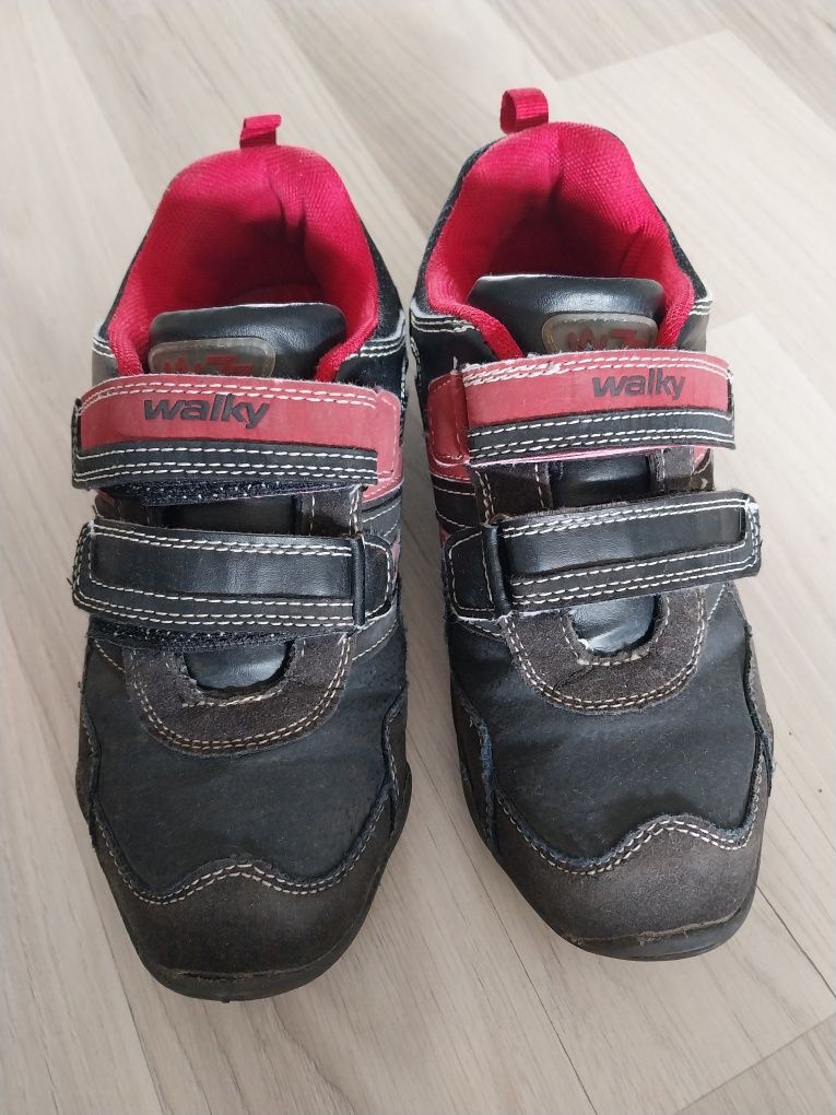 Buty sportowe na rzepy Walky Ccc roz. 34