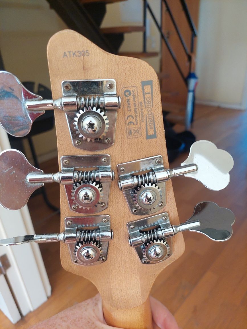 Vendo Baixo Ibanez ATK 305