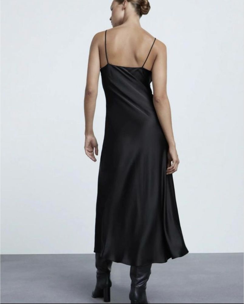 Сукня атласна zara
