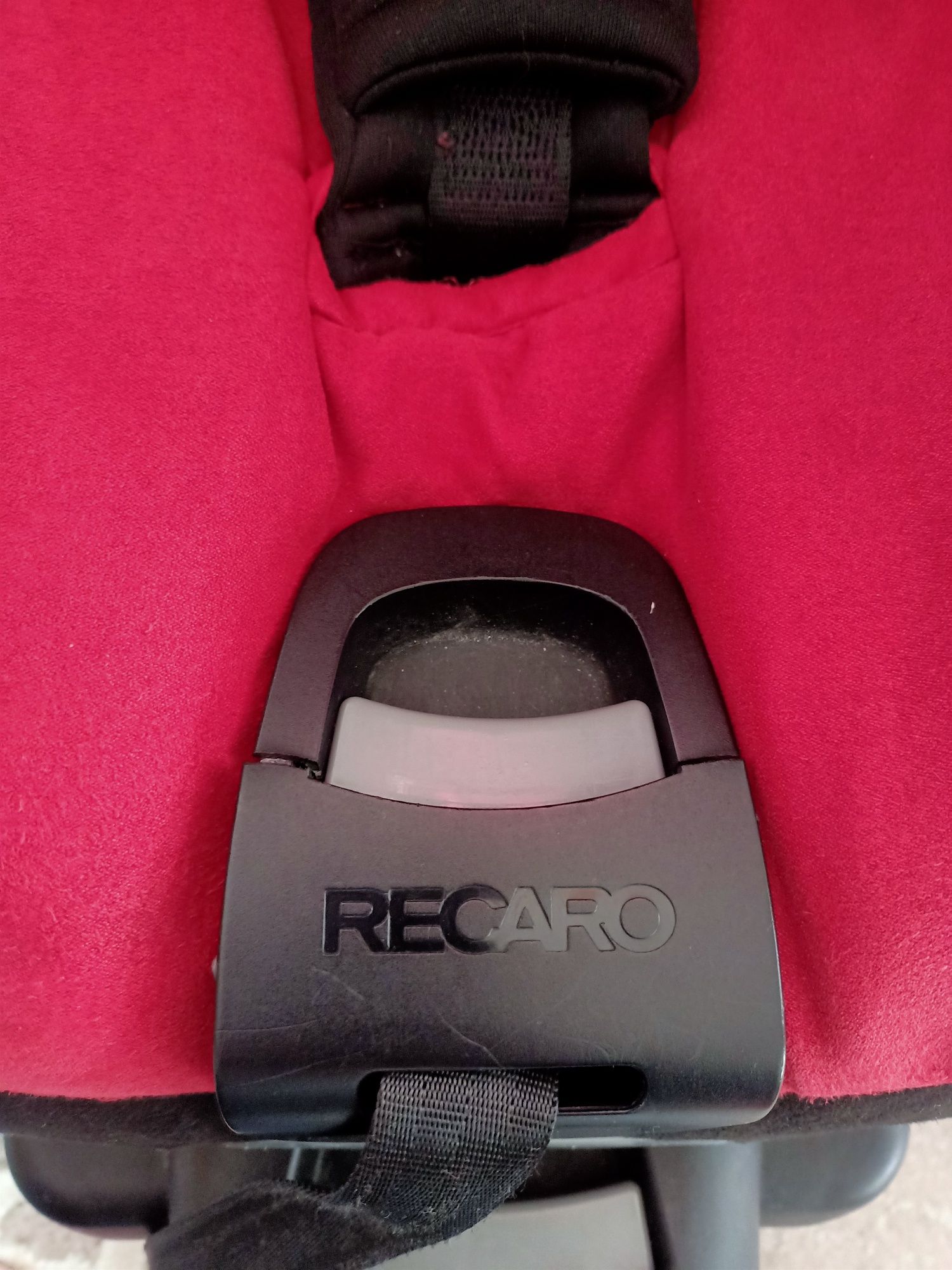 Fotelik Recaro Optiafix 0-18