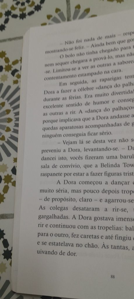 As Gémeas - no Colégio de Santa Clara