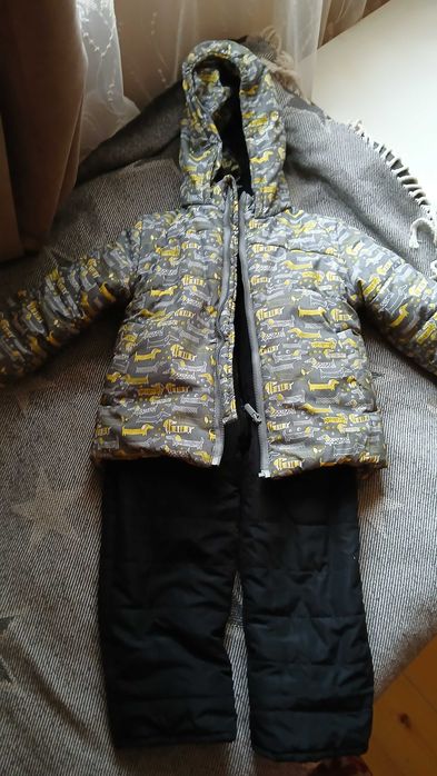 Зимовий комбінезон на 3-4 роки
