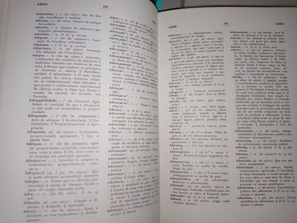 Coleção grande dicionário da língua Portuguesa