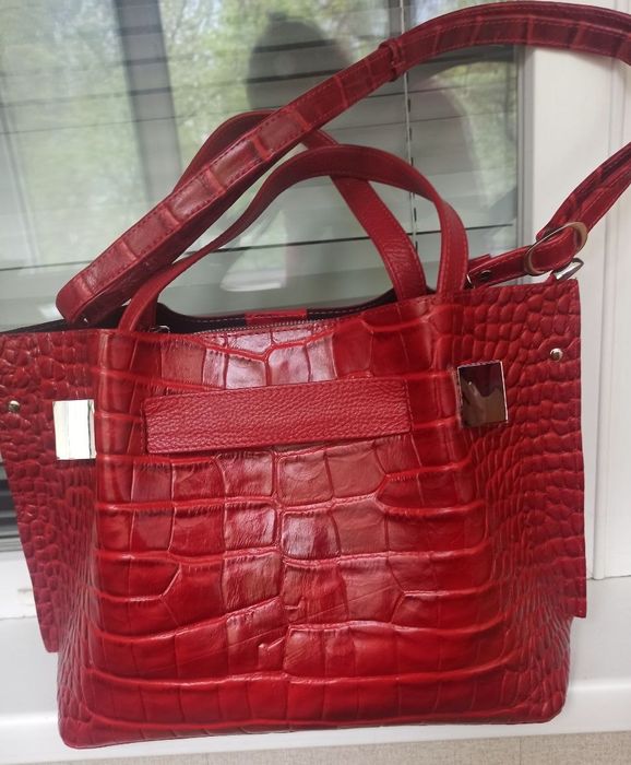 Сумка натуральная кожанная красная