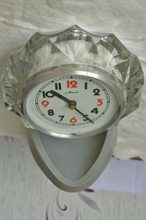 Часы механические Маяк произв-ва СССР 1970-х годов времён Л.Брежнева