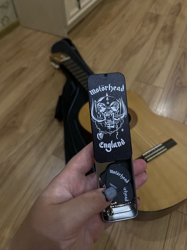 Гітара yamaha c40m
