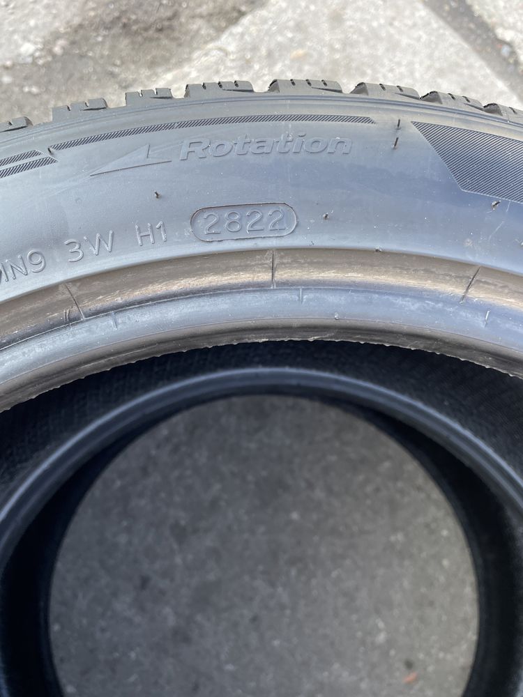 Opony Hankook 235/45r18 98V Winter I Cept evo3 2szt dot2822 7mm zimowe