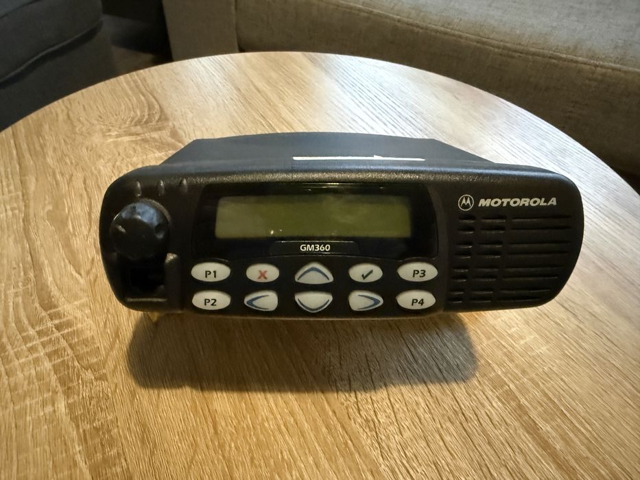 Motorola GM360 VHF OSP PSP 136-174 + mikrofon biurkowy + zasilacz