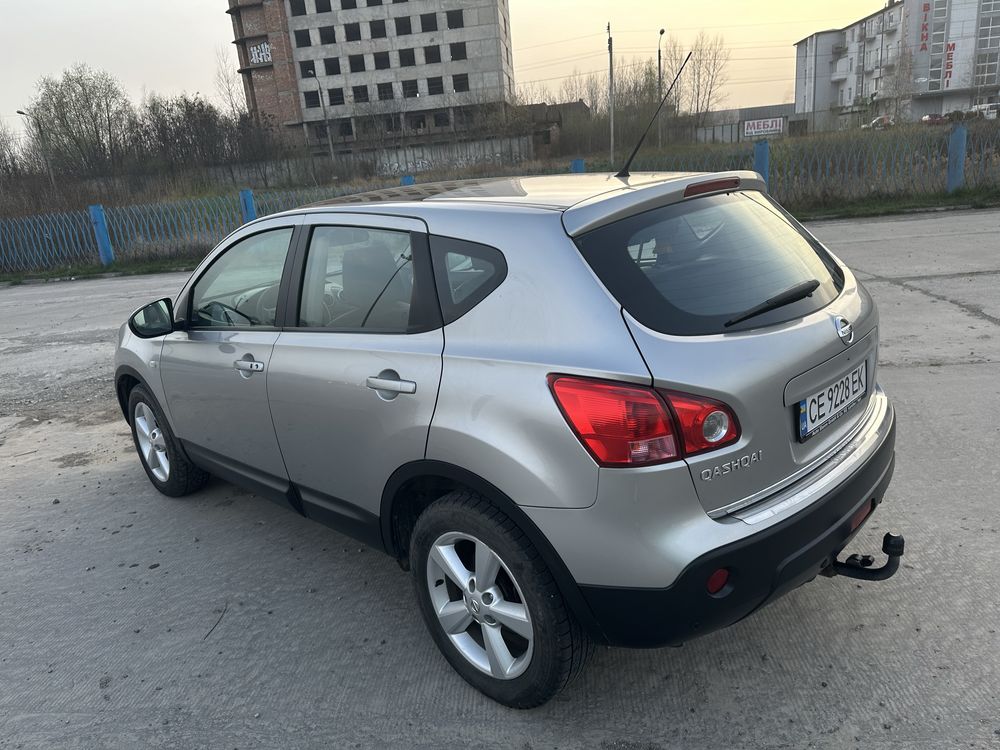 Nissan Qashqai 2.0 бензин автомат