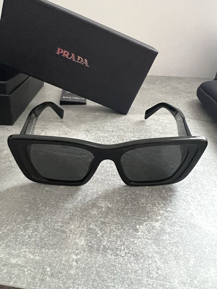 Okulary Prada Oryginalne od Luxottica