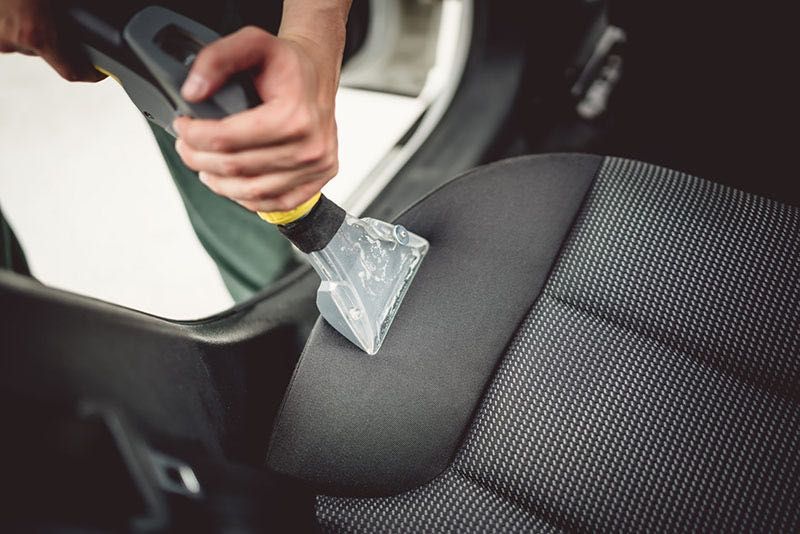 Czyszczenie tapicerek samochodowych