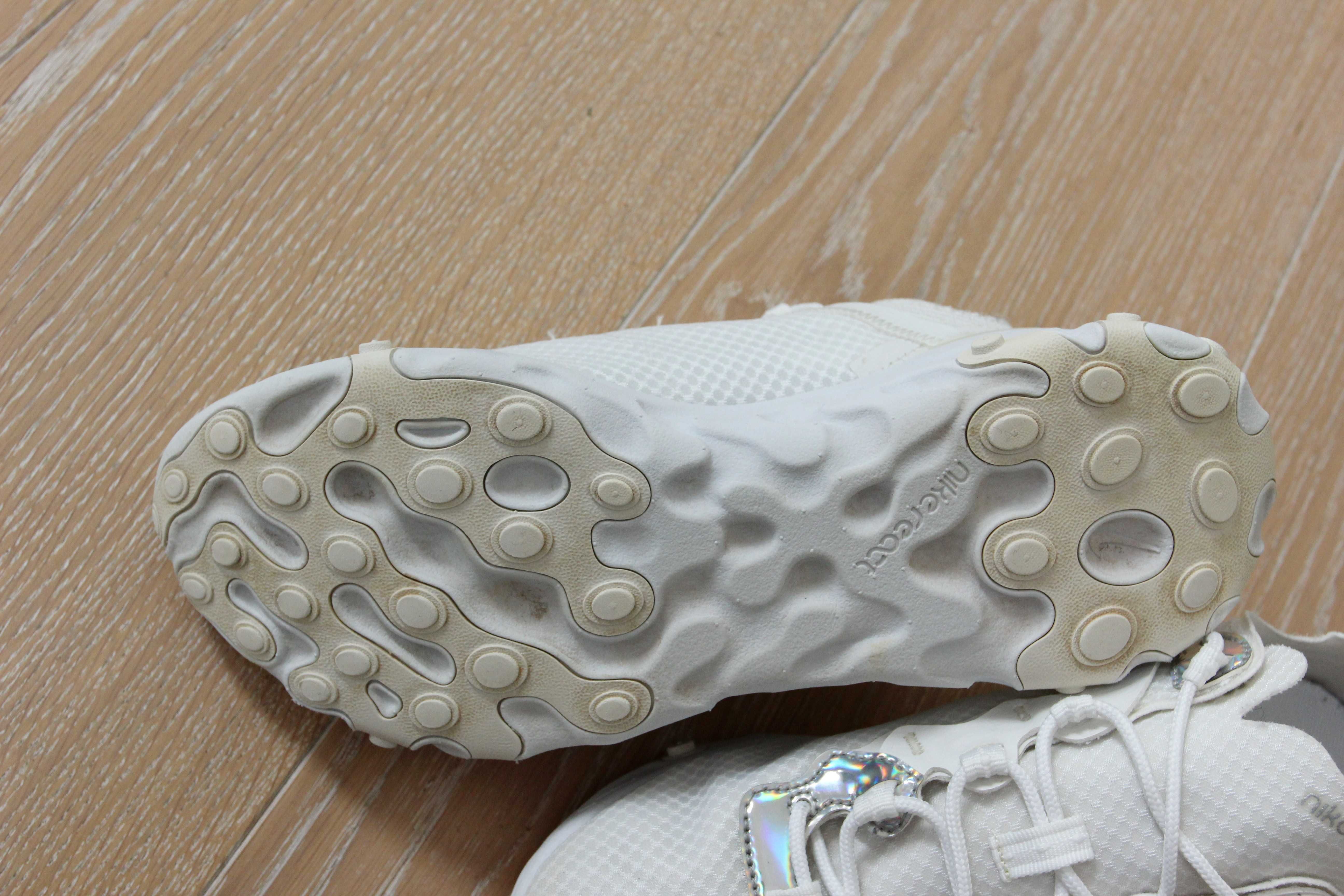 Nike React bez wad 38,5